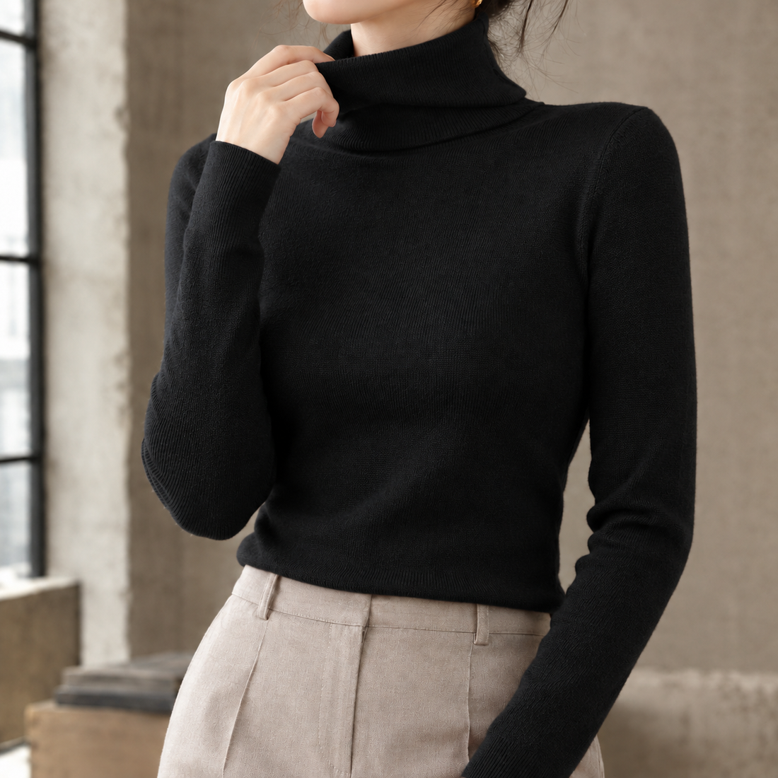 Ilaria Slim Fit Turtleneck - Black